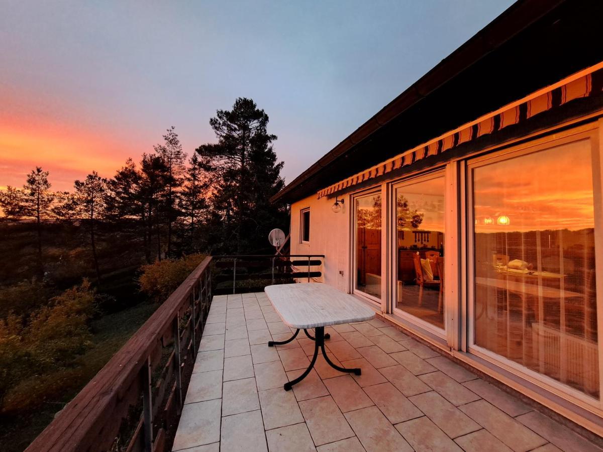Villa Cosy House In Picturesque Jura Doucier Exterior foto